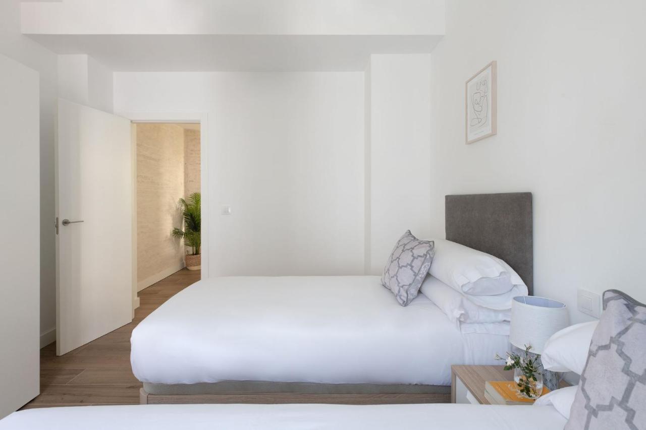 Hommyhome Teodosio Seville Luaran gambar